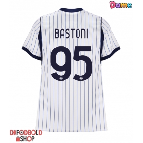 Inter Milan Alessandro Bastoni #95 Udebanetrøje Dame 2026-27 Kort ærmer Inter Milan Alessandro Bastoni #95 Udebanetrøje Dame 2026-27 Kort ærmer